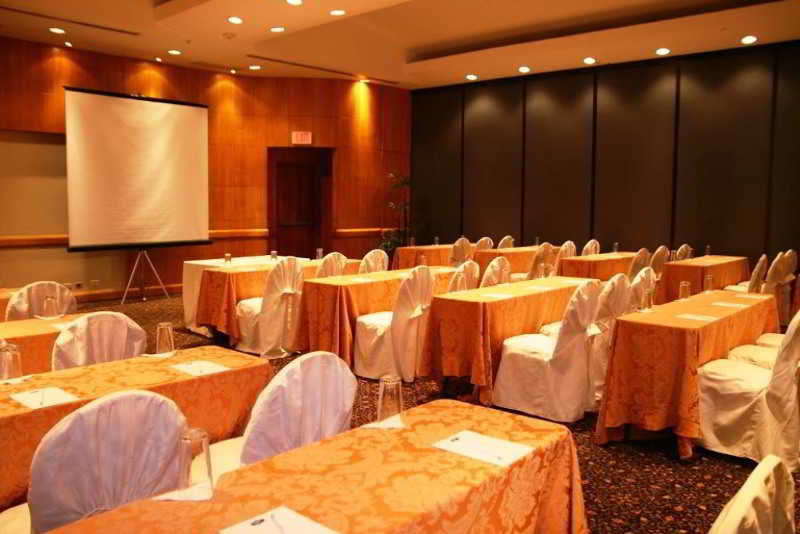 Conferences
 di Hampton Inn By Hilton Guayaquil Downtown
