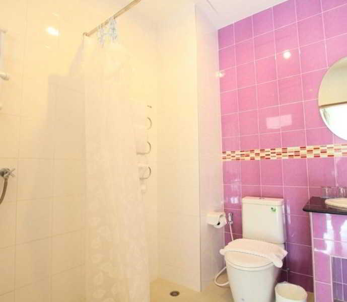 Room thumbnail 10