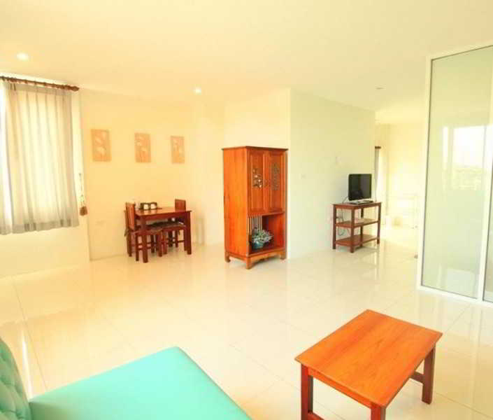 Room thumbnail 18