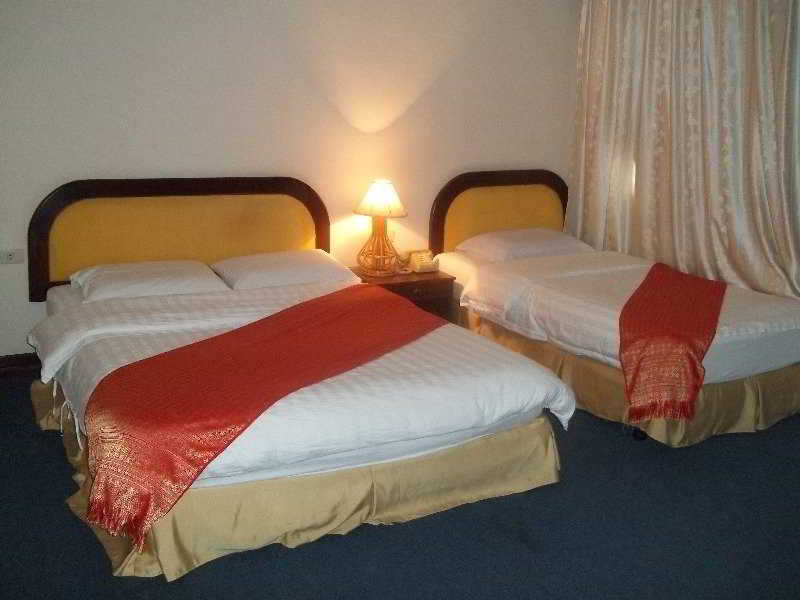 Room thumbnail 1