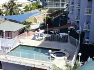 Pool
 di Cullen Bay Resorts