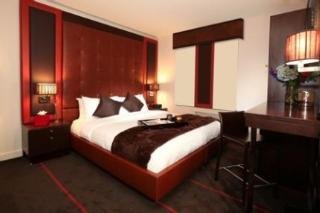 Room thumbnail 1