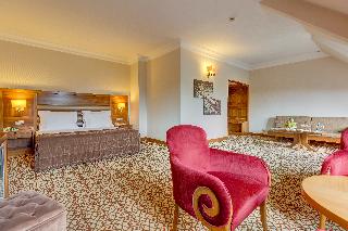 Grand Abant Hotel (Buyuk Abant Hotel)