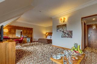 Grand Abant Hotel (Buyuk Abant Hotel)