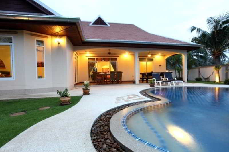 General view
 di The Chase and Foxlea Executive Pool Villa