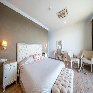 Room Room