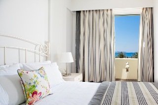 Room
 di Finikas Suites