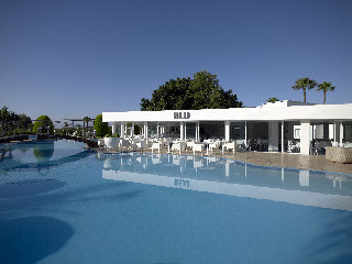 Pool
 di So White Boutique Suites