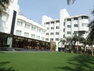 Express Towers Hotel