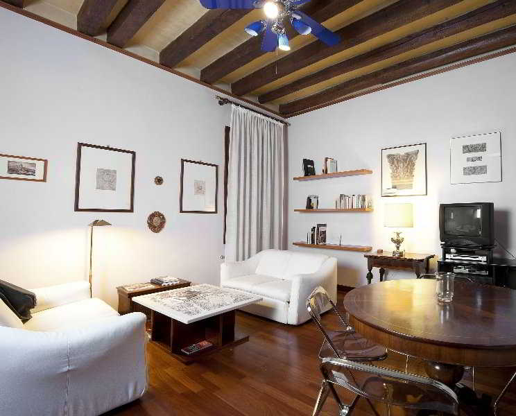 Room
 di Al Graspo de Ua Apartments
