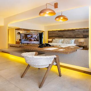 Design Plus Seya Beach Hotel