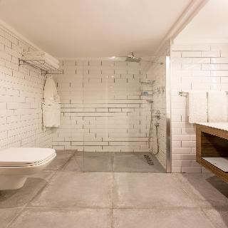 Design Plus Seya Beach Hotel