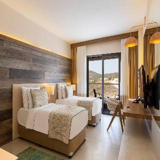 Design Plus Seya Beach Hotel
