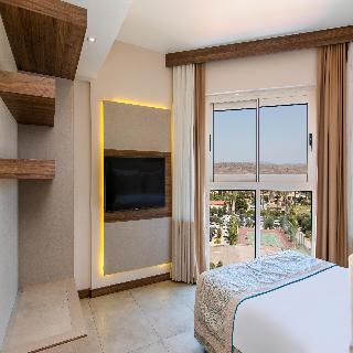 Design Plus Seya Beach Hotel
