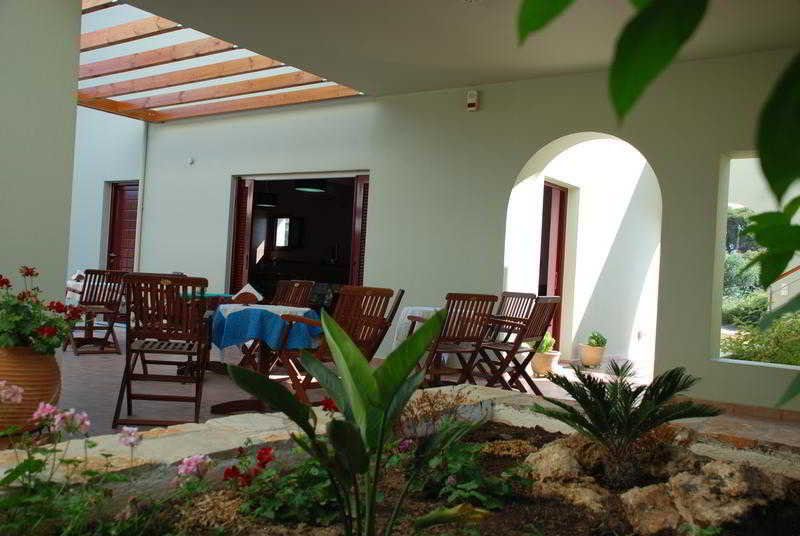 General view
 di Vilana Studios