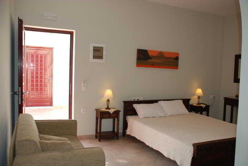 Room
 di Vilana Studios