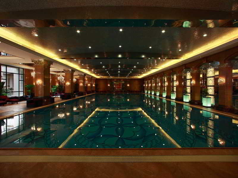 Pool
 di Chateau Star River Pudong The Leading Hotels