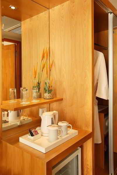 Room thumbnail 2