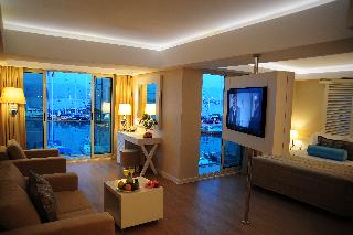 Alesta Yacht