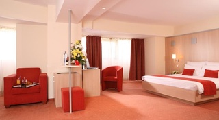 Holiday Inn Bucharest - Times