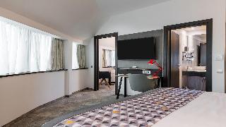 Holiday Inn Bucharest - Times