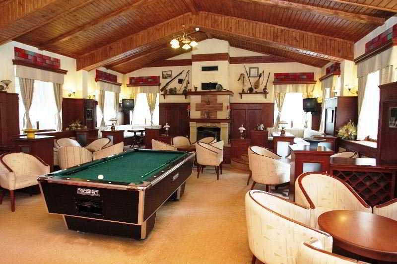 Sports and Entertainment
 di Elina