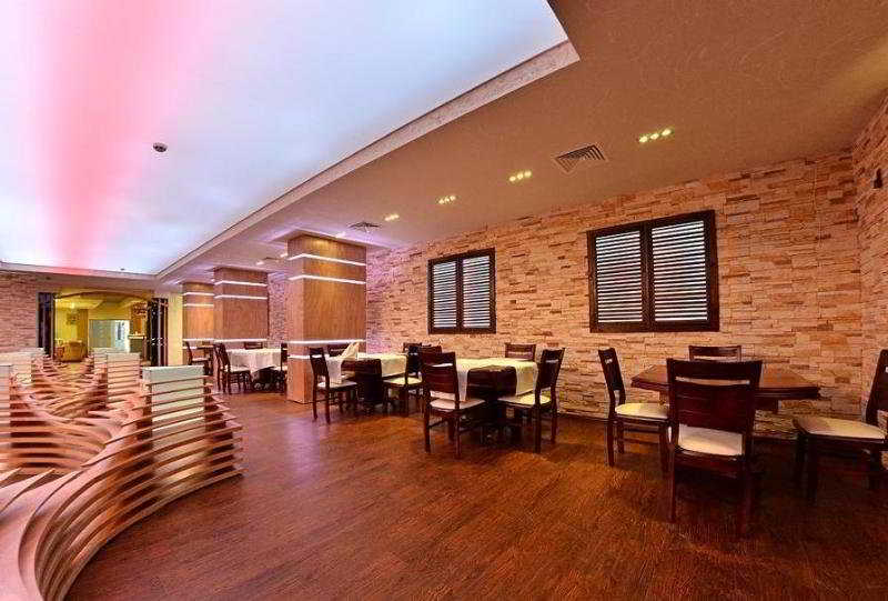 Restaurant
 di Kamelia