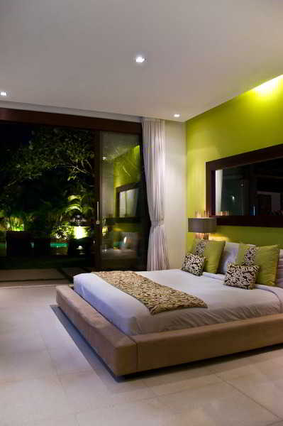 Room thumbnail 9