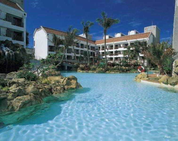 Pool
 di Yoho Beach Resort