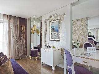 Room Room
