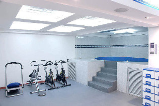 Sports and Entertainment
 di Nuevo Hotel Cafe Real