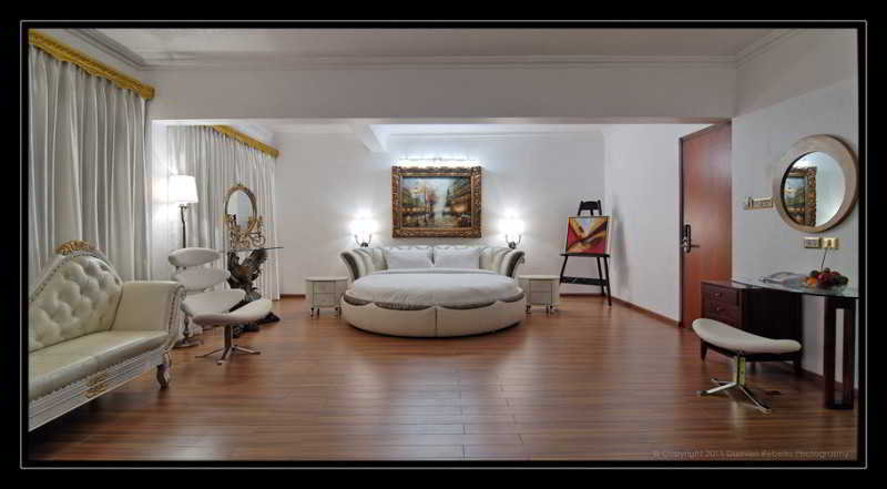 Room
 di White Pearl Suites