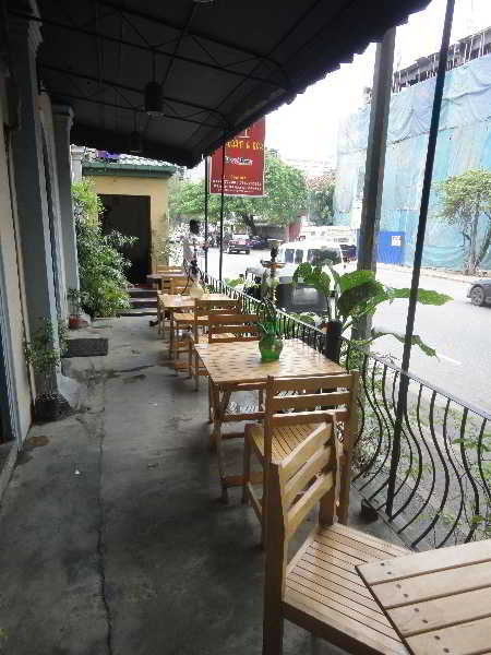 Terrace
 di Indra Regent