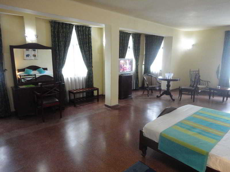 Room
 di Indra Regent