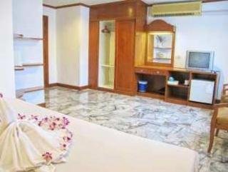 Room thumbnail 2