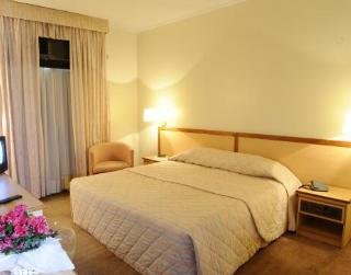 Room
 di Augusta Boulevard