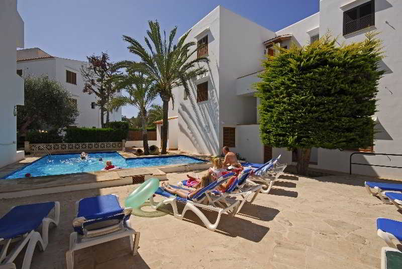 Pool
 di Casas de Cala Ferrera