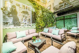 Terrace
 di Montaigne & Spa