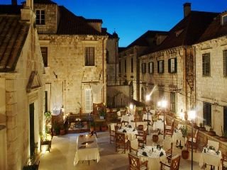 Restaurant
 di The Pucic Palace