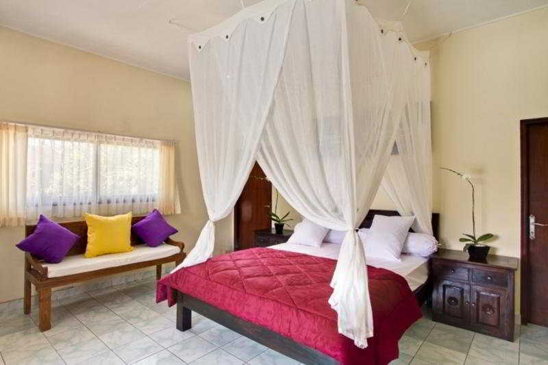 Room thumbnail 4