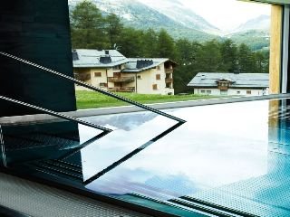 Pool
 di Nira Alpina