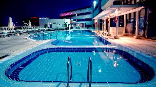 Crowne Plaza Deira - Pool