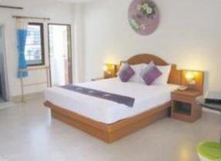 Room thumbnail 8