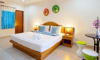 Room thumbnail 11
