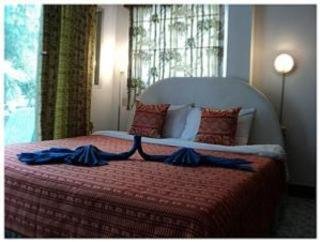 Room thumbnail 4