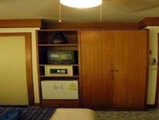 Room thumbnail 6