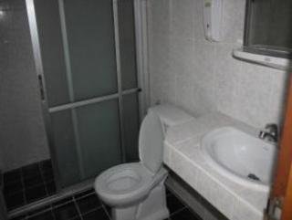 Room thumbnail 8