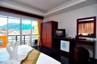 Room thumbnail 3