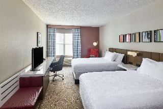 2 Queen Premium W/In-Room Drinks-Snacks