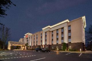 Hampton Inn & Suites Clinton I-26